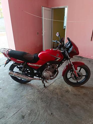 275 40 22: Yamaha - YBR125, 120 sm3, 2014 il, 7000 km — 4