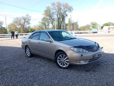 тракторго алмашам: Toyota Camry: 2005 г., 2.4 л, Автомат, Бензин, Седан