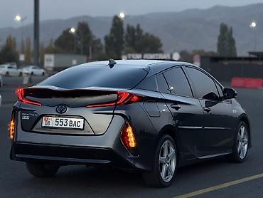 gx 570: Toyota Prius: 2019 г., 1.8 л, Автомат, Гибрид, Хэтчбэк — 3