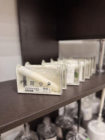 Роликовая щётка-валик для чистки одежды IKEA (сменные клейкие ленты) at lalafo.kg Роликовая щётка-валик для чистки одежды IKEA (сменные клейкие ленты)