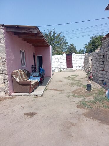 Həyət evi alıram: 2 otaqlı, 70 kv. m, Orta təmir