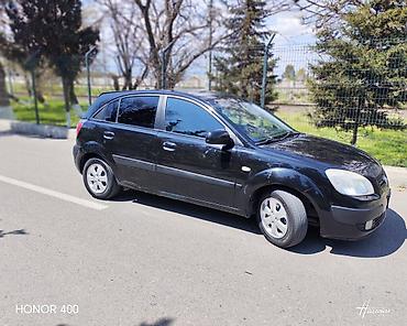Kia: Kia Rio: 1.4 l | 2006 il Sedan — 12