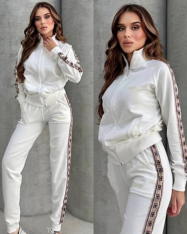 Gornji i donji deo: Zenske komplet trenerke Vrhunski kvalitet Velicine S m l xl xxl Cena — 4