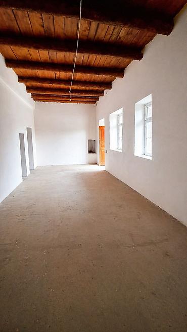 ev satilir tecili: 6 otaqlı, 114 kv. m, Orta təmir — 5