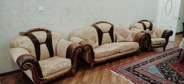 taxt setkasi: Klassik divan, Divan, Açılmayan