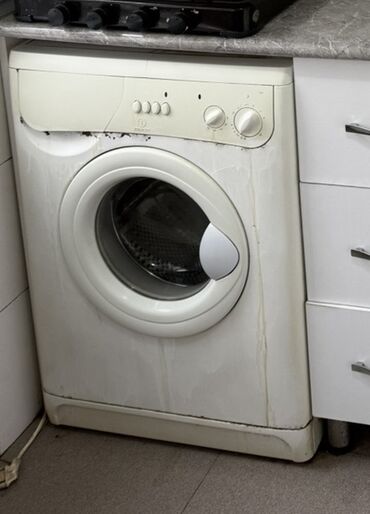 paltaryuyan maşın matoru: Paltaryuyan maşın Indesit, 5 kq, İşlənmiş, Qurutmasız, Kredit yoxdur, Ünvandan götürmə