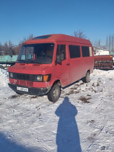 сапок пасажирный: Жеңил жүк ташуучу унаа, Mercedes-Benz, Дубль, 2 т, Жаңы