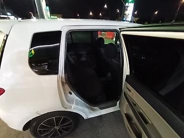 mazda 2000: Mazda Demio: 2004 г., 1.3 л, Механика, Бензин, Хэтчбэк — 7
