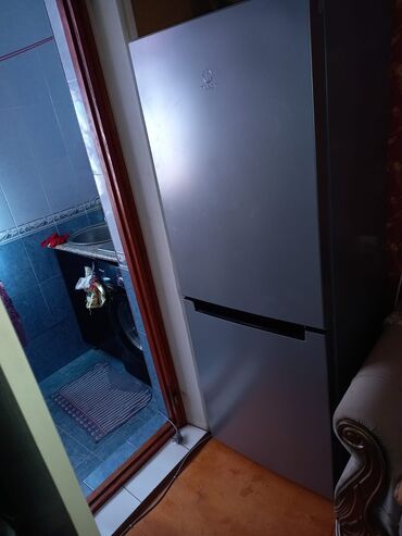 philips 350: Б/у 2 двери Indesit Холодильник Продажа, цвет - Серый