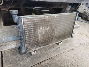Auto delovi: Hladnjak Lada 21213 Niva. Polovno, ocuvano. Skinuto a rastavljenog — 7