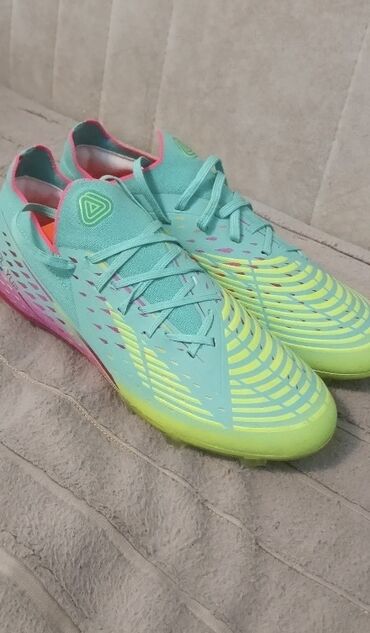 Butslar: Butslar Adidas, Ölçü: 42, Yeni