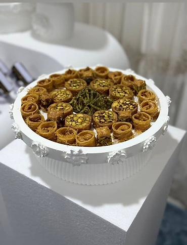 təbrik: Məhsul: Şokolad təqdimat kasası və kompozisiyası - Zərif, ağ rəngli — 6