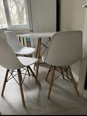 study table: Круглый обеденный комплект в сканди-стиле: стол + 4 стула. Диаметр — 1