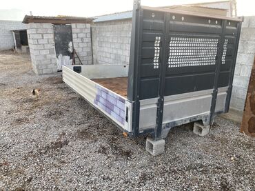 Грузовые кузова и будки: Кузов бортовой Mercedes-Benz, 2017 г., Б/у, Оригинал — 1