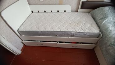 Çarpayılar: İşlənmiş, Təknəfərlik çarpayı, Bazasız, Matras ilə, Siyirməli