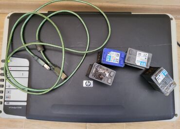 Printerlər: Printer HP Deskjet F2180 işləkdir . Problemi rəngli katrici görmür