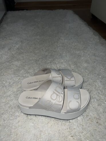 inuovo papuce: Fashion slippers, Calvin Klein, 37