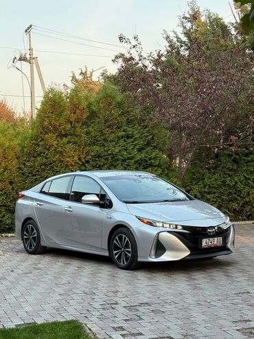 цены на мотоциклы: Toyota Prius: 2018 г., 1.8 л, Вариатор, Электромобиль, Хэтчбэк