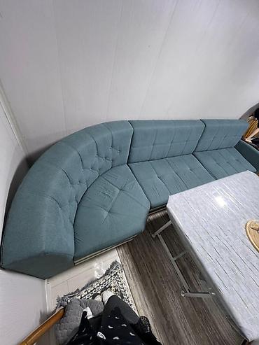 sofa: Срочно ‼️ Диван из трех частей. Можно по разному переставить. Есть — 3