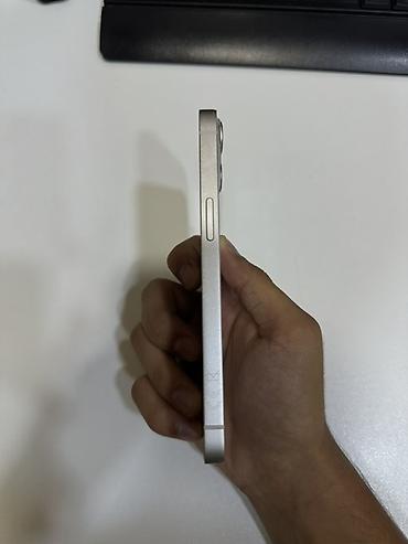 iphone xs barter: IPhone 13, Gümüşü, Simsiz şarj — 3