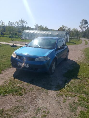 auto gume crni petak: Renault Megane: 1.4 l | 2003 year 11111 km. Hatchback