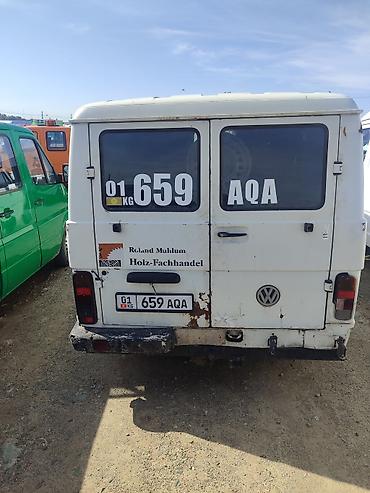 автомобиль пассат: Volkswagen LT 28 фургон - Тип кузова: цельнометаллический фургон — 2