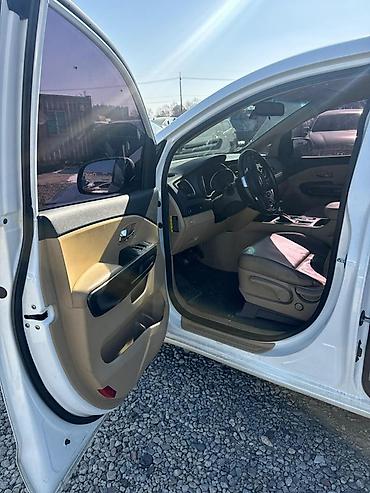 Kia: Kia Carnival: 2019 г., Минивэн — 14