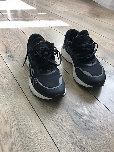 li nig: Продаю li Ning оригинал 2000 сом 
Отличное состояние — 3