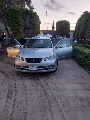 Mitsubishi: Mitsubishi Airtek: 2 l | 2005 il 200 km Universal — 8