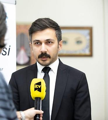 ressamliq: Peşəkar rəssamlıq kursuna start verildi. Tanınmış rəssam Elmar — 3