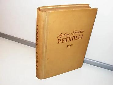 Knjige, audio i video formati: Apton Sinkler PetrolejRad Beograd 1953. Tvrd povez, strana 479. Stanje — 1