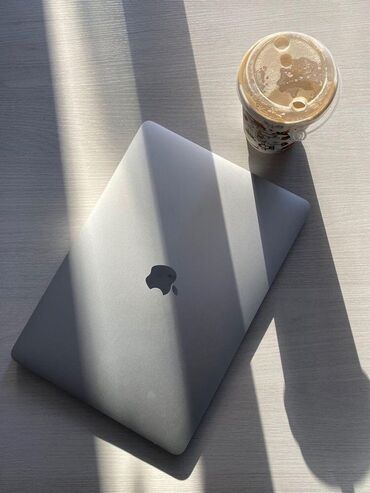 macbook pro m1 14: Ноутбук, Apple, 8 ГБ ОЗУ, 13.3 ", Б/у, память SSD