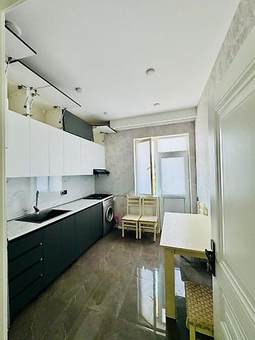 Mənzillər: Bakıxanov qəs., 3 otaqlı, Yeni tikili, m. Neftçilər, 83 kv. m — 9