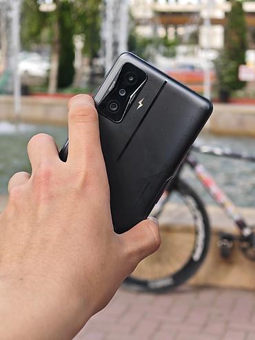 gyro ball: POCO F4 GT — мощный игровой смартфон с 5G. Ключевые характеристики: - — 3