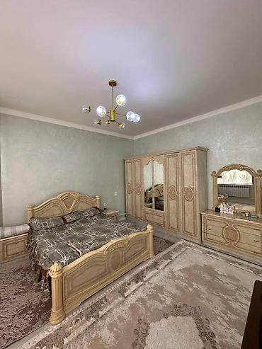 Продажа коттеджей и домов: 5 комнат, 200 м², 4 соток, Бишкек, Ак-Ордо 2 ж/м Собственник — 14