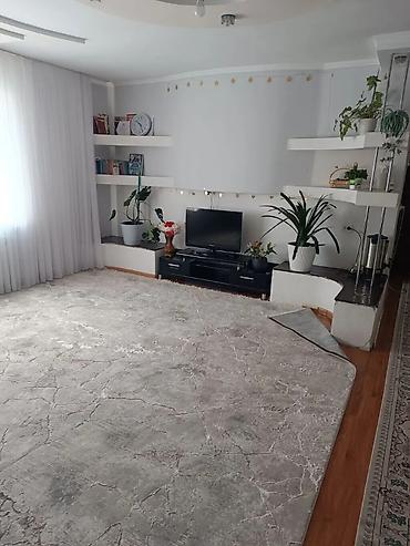 Продажа коттеджей и домов: 🏙️ Продаётся: частный дом (5+ комнат) — 120 м² 📍 Локация: Бишкек, ж/м — 1