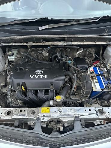 Toyota: Toyota Funcargo: 2003 г., Бензин — 15