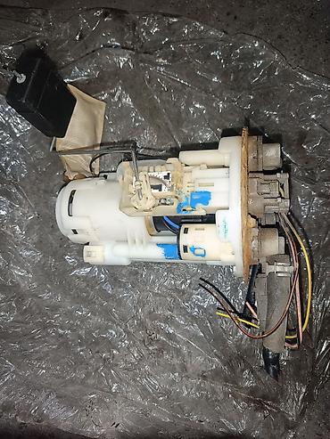 Двигатели, моторы и ГБЦ: Бензиновый мотор Suzuki 1.3 л — 6