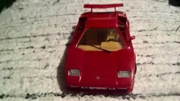 Figurice i makete: Lamborghini Chountach 1988 1 prema 24 Burago — 6