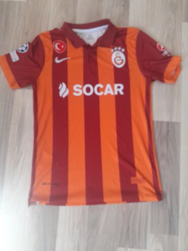 Dəstlər, kostyumlar: Galatasaray 23/24 sezon yüz illiy forma icardi
