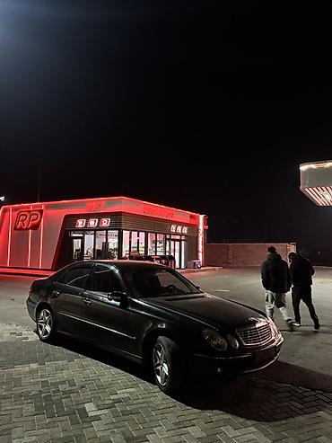 Mercedes-Benz: Mercedes-Benz E-Class: 2003 г., 3.2 л, Типтроник, Бензин, Седан at lalafo.kg — 4 Mercedes-Benz: Mercedes-Benz E-Class: 2003 г., 3.2 л, Типтроник, Бензин, Седан — 4