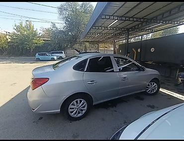 2017: Hyundai Elantra: 2017 г., Газ, Седан — 1