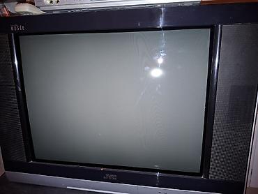 sınıq ekran: JVC kineskop televizoru - Brend və model: JVC (pəncərədə “JVC” — 1