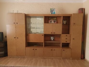 novruza aid elan: Dolablar