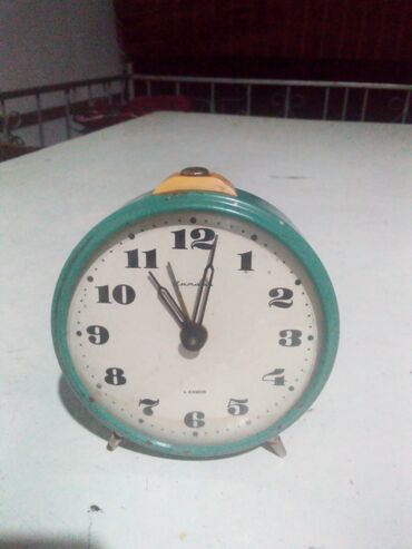 батарейка для часов: Продаю советские часы Янтарь 
находится в Лебединовке
цена 600 сом