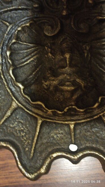 Digər ev dekoru: Məhsul: Bərk döküm metal dekorativ divar elementıtökmə latun 8kq — 8