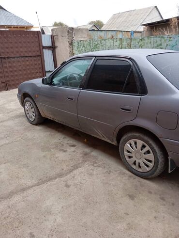 хорошая качественная обувь: Toyota Corolla: 1998 г., 1.6 л, Механика, Бензин, Седан
