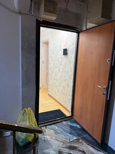 Köhnə tikili: Gəncə, 4 otaqlı, Köhnə tikili, 65 kv. m — 4