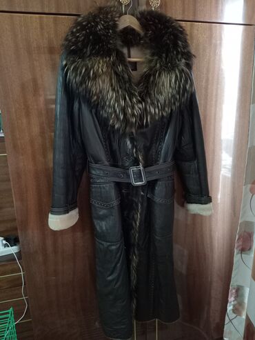 женское зимнее пальто с мехом: Пальто