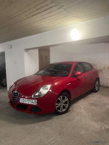 Οχήματα: Alfa Romeo Giulietta: 1.4 l. | 2012 έ. | 23937 km. Χάτσμπακ
